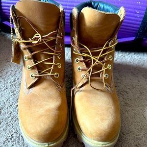 Men’s Timberland Premium 6 inch waterproof boots size 9